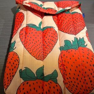 Baggu Puffy Laptop Sleeve